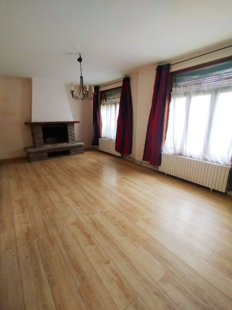 Maison semi-individuelle de 125 m² habitables.